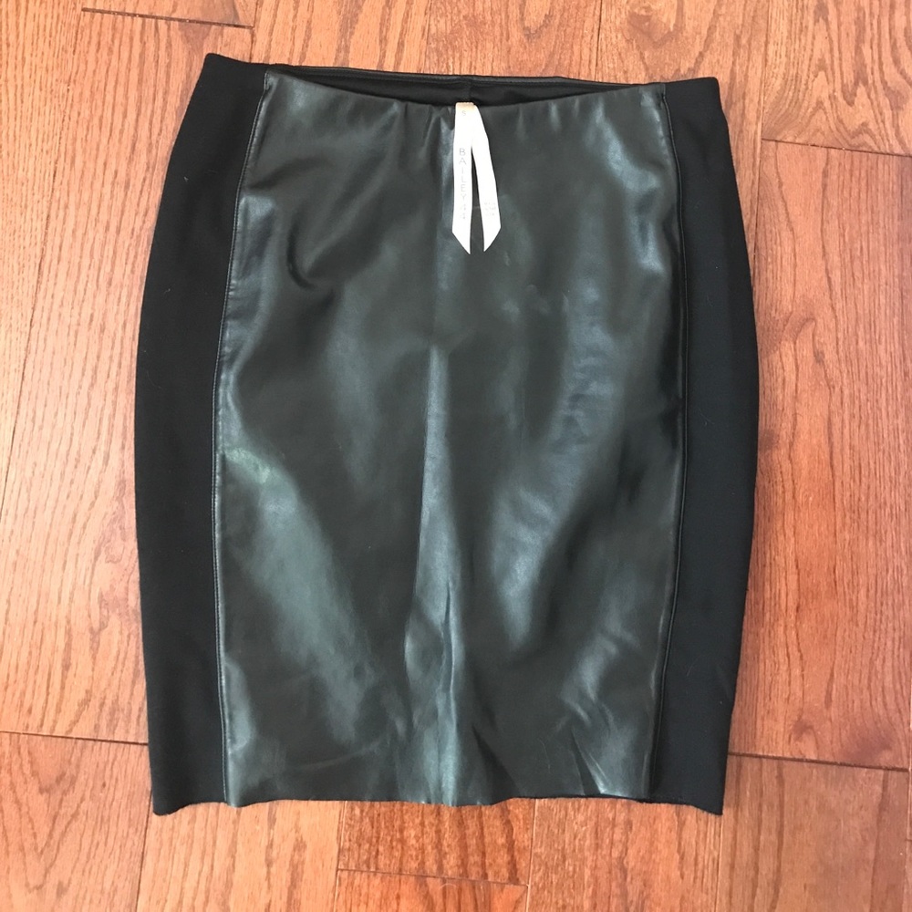 Bailey 44 Black pencil skirt